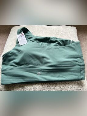 NWT Lululemon Align Asymmetrical Bra